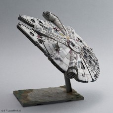 Millennium Falcon (RV01211)